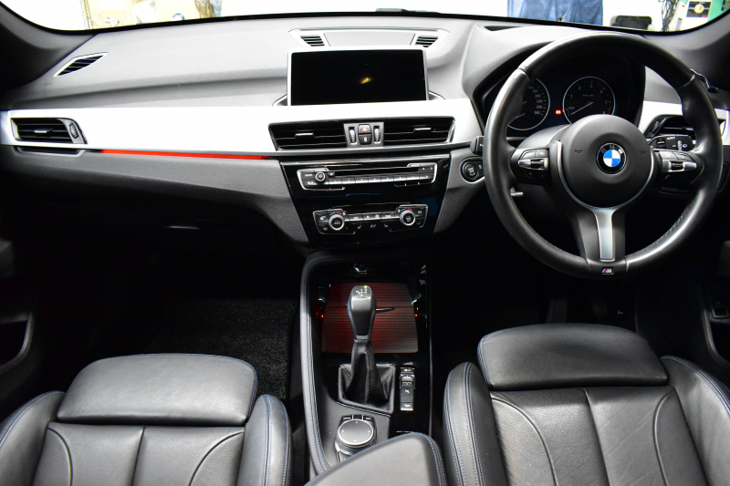 BMW X1 Xﾄﾞﾗｲﾌﾞ18d Mｽﾎﾟｰﾂ  4WD ﾊﾟﾉﾗﾏｻﾝﾙｰﾌ ﾋｰﾀｰ付黒革 ｱﾄﾞﾊﾞﾝｽﾄﾞｱｸﾃｨﾌﾞｾｰﾌﾃｨ&ｺﾝﾌｫｰﾄP 追従ACC HUD 19AW LEDﾍｯﾄﾞﾗｲﾄ ﾀｯﾁﾊﾟﾈﾙHDDﾅﾋﾞBｶﾒﾗ 前後PDC 衝突軽減B 車線逸脱&歩行者警告 電動Rｹﾞｰﾄ ｽﾏｰﾄｷｰ 2年保証