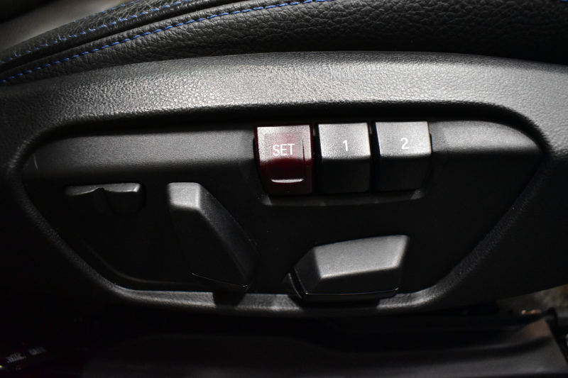 BMW X1 Xﾄﾞﾗｲﾌﾞ18d Mｽﾎﾟｰﾂ  4WD ﾊﾟﾉﾗﾏｻﾝﾙｰﾌ ﾋｰﾀｰ付黒革 ｱﾄﾞﾊﾞﾝｽﾄﾞｱｸﾃｨﾌﾞｾｰﾌﾃｨ&ｺﾝﾌｫｰﾄP 追従ACC HUD 19AW LEDﾍｯﾄﾞﾗｲﾄ ﾀｯﾁﾊﾟﾈﾙHDDﾅﾋﾞBｶﾒﾗ 前後PDC 衝突軽減B 車線逸脱&歩行者警告 電動Rｹﾞｰﾄ ｽﾏｰﾄｷｰ 2年保証