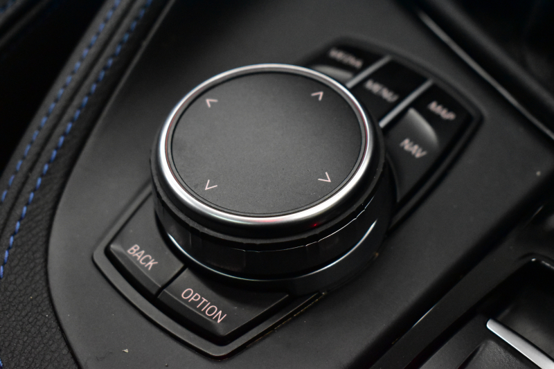 BMW X1 Xﾄﾞﾗｲﾌﾞ18d Mｽﾎﾟｰﾂ  4WD ﾊﾟﾉﾗﾏｻﾝﾙｰﾌ ﾋｰﾀｰ付黒革 ｱﾄﾞﾊﾞﾝｽﾄﾞｱｸﾃｨﾌﾞｾｰﾌﾃｨ&ｺﾝﾌｫｰﾄP 追従ACC HUD 19AW LEDﾍｯﾄﾞﾗｲﾄ ﾀｯﾁﾊﾟﾈﾙHDDﾅﾋﾞBｶﾒﾗ 前後PDC 衝突軽減B 車線逸脱&歩行者警告 電動Rｹﾞｰﾄ ｽﾏｰﾄｷｰ 2年保証