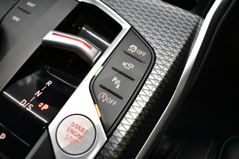 BMW 3シリーズ M340i xDrive LCI後期 ｶｰﾌﾞﾄﾞﾃﾞｨｽﾌﾟﾚｲ ﾋｰﾀｰ付黒革 LEDﾍｯﾄﾞﾗｲﾄ MﾃｸﾉﾛｼﾞｰP 可変Mｻｽ Mｽﾎﾟｰﾂﾌﾞﾚｰｷ&ﾃﾞﾌ 19AW  BMWﾗｲﾌﾞｺｯｸﾋﾟｯﾄ全周囲ｶﾒﾗ ｱｯﾌﾟﾙｶｰﾌﾟﾚｲ ACC HUD 車線変更&逸脱&歩行者警告 2年保証