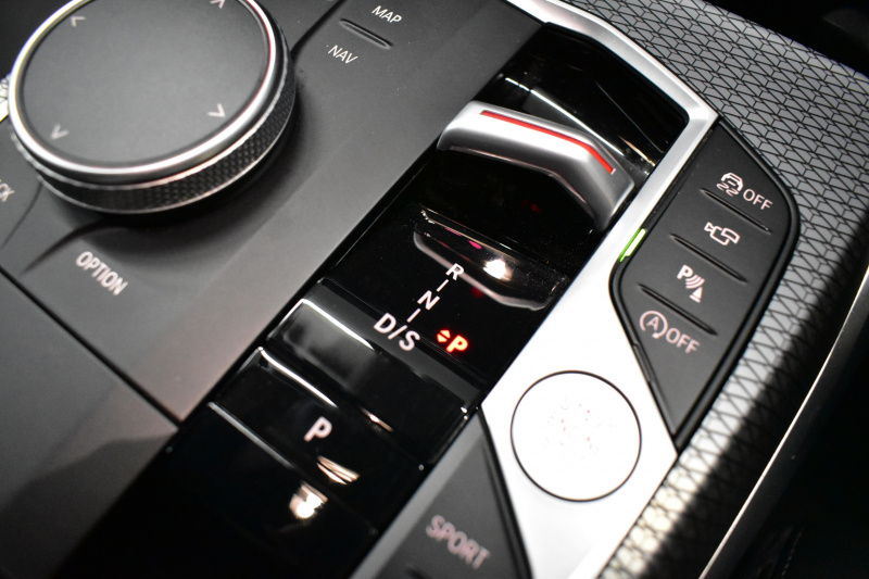 BMW 3シリーズ M340i xDrive LCI後期 ｶｰﾌﾞﾄﾞﾃﾞｨｽﾌﾟﾚｲ ﾋｰﾀｰ付黒革 LEDﾍｯﾄﾞﾗｲﾄ MﾃｸﾉﾛｼﾞｰP 可変Mｻｽ Mｽﾎﾟｰﾂﾌﾞﾚｰｷ&ﾃﾞﾌ 19AW  BMWﾗｲﾌﾞｺｯｸﾋﾟｯﾄ全周囲ｶﾒﾗ ｱｯﾌﾟﾙｶｰﾌﾟﾚｲ ACC HUD 車線変更&逸脱&歩行者警告 2年保証