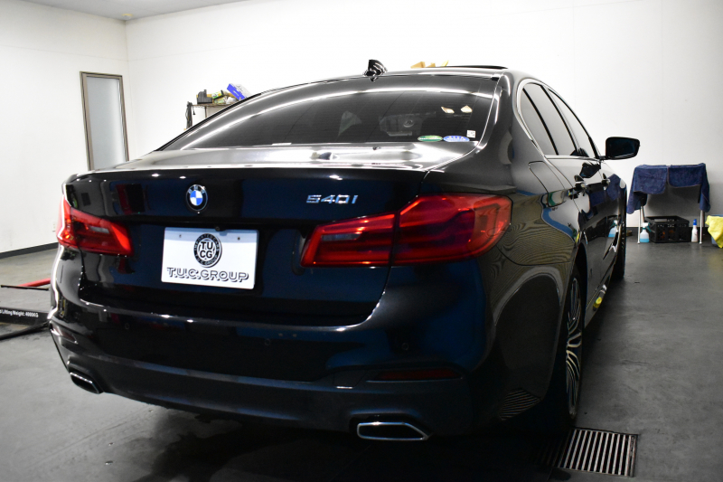 BMW 5シリーズ 540i Mｽﾎﾟｰﾂ ｻﾝﾙｰﾌ ｺﾝﾌｫｰﾄ&ﾊｲﾗｲﾝP 前席ｺﾝﾌｫｰﾄｼｰﾄ&ﾏｯｻｰｼﾞ&ﾍﾞﾝﾁﾚｰﾀｰ 全席ﾋｰﾀｰ付黒革 ﾊｰﾏﾝｶｰﾄﾞﾝ 4ｿﾞｰﾝAC 可変ｻｽ Mｽﾎﾟｰﾂﾌﾞﾚｰｷ LEDﾍｯﾄﾞﾗｲﾄ 液晶ﾒｰﾀｰ ACC LCW 全周囲ｶﾒﾗ  電動ﾄﾗﾝｸ 2年保証