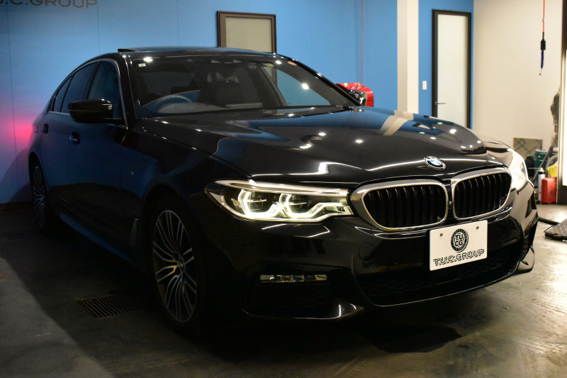 BMW 5シリーズ 540i Mｽﾎﾟｰﾂ ｻﾝﾙｰﾌ ｺﾝﾌｫｰﾄ&ﾊｲﾗｲﾝP 前席ｺﾝﾌｫｰﾄｼｰﾄ&ﾏｯｻｰｼﾞ&ﾍﾞﾝﾁﾚｰﾀｰ 全席ﾋｰﾀｰ付黒革 ﾊｰﾏﾝｶｰﾄﾞﾝ 4ｿﾞｰﾝAC 可変ｻｽ Mｽﾎﾟｰﾂﾌﾞﾚｰｷ LEDﾍｯﾄﾞﾗｲﾄ 液晶ﾒｰﾀｰ ACC LCW 全周囲ｶﾒﾗ  電動ﾄﾗﾝｸ 2年保証