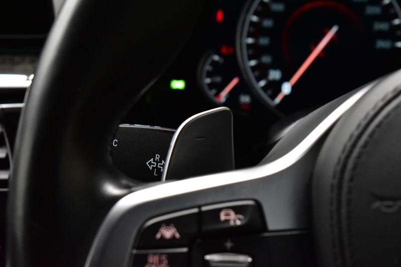 BMW 5シリーズ 540i Mｽﾎﾟｰﾂ ｻﾝﾙｰﾌ ｺﾝﾌｫｰﾄ&ﾊｲﾗｲﾝP 前席ｺﾝﾌｫｰﾄｼｰﾄ&ﾏｯｻｰｼﾞ&ﾍﾞﾝﾁﾚｰﾀｰ 全席ﾋｰﾀｰ付黒革 ﾊｰﾏﾝｶｰﾄﾞﾝ 4ｿﾞｰﾝAC 可変ｻｽ Mｽﾎﾟｰﾂﾌﾞﾚｰｷ LEDﾍｯﾄﾞﾗｲﾄ 液晶ﾒｰﾀｰ ACC LCW 全周囲ｶﾒﾗ  電動ﾄﾗﾝｸ 2年保証