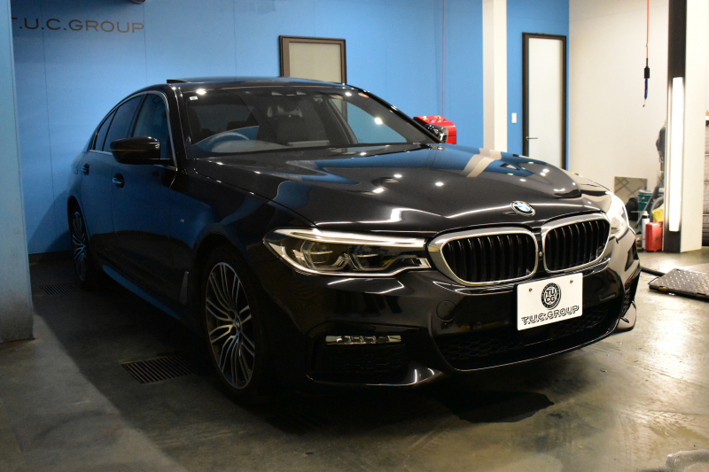 BMW 5シリーズ 540i Mｽﾎﾟｰﾂ ｻﾝﾙｰﾌ ｺﾝﾌｫｰﾄ&ﾊｲﾗｲﾝP 前席ｺﾝﾌｫｰﾄｼｰﾄ&ﾏｯｻｰｼﾞ&ﾍﾞﾝﾁﾚｰﾀｰ 全席ﾋｰﾀｰ付黒革 ﾊｰﾏﾝｶｰﾄﾞﾝ 4ｿﾞｰﾝAC 可変ｻｽ Mｽﾎﾟｰﾂﾌﾞﾚｰｷ LEDﾍｯﾄﾞﾗｲﾄ 液晶ﾒｰﾀｰ ACC LCW 全周囲ｶﾒﾗ  電動ﾄﾗﾝｸ 2年保証