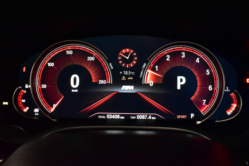 BMW 5シリーズ 540i Mｽﾎﾟｰﾂ 1ｵｰﾅｰ ｻﾝﾙｰﾌ ｲﾉﾍﾞｰｼｮﾝ&ﾊｲﾗｲﾝP 全席ﾋｰﾀｰ付黒革 HUD 可変ｻｽ Mｽﾎﾟｰﾂﾌﾞﾚｰｷ ｱﾀﾞﾌﾟﾃｨﾌﾞLEDﾍｯﾄﾞﾗｲﾄ 液晶ﾒｰﾀｰ ACC LCW ｼﾞｪｽﾁｬｰC付ﾀｯﾁﾊﾟﾈﾙﾅﾋﾞ全周囲ｶﾒﾗ ﾌﾙｾｸﾞ 電動ﾄﾗﾝｸ 2年保証