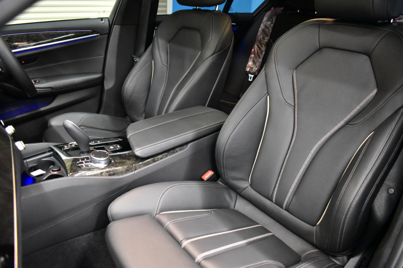 BMW 5シリーズ 540i Mｽﾎﾟｰﾂ 1ｵｰﾅｰ ｻﾝﾙｰﾌ ｲﾉﾍﾞｰｼｮﾝ&ﾊｲﾗｲﾝP 全席ﾋｰﾀｰ付黒革 HUD 可変ｻｽ Mｽﾎﾟｰﾂﾌﾞﾚｰｷ ｱﾀﾞﾌﾟﾃｨﾌﾞLEDﾍｯﾄﾞﾗｲﾄ 液晶ﾒｰﾀｰ ACC LCW ｼﾞｪｽﾁｬｰC付ﾀｯﾁﾊﾟﾈﾙﾅﾋﾞ全周囲ｶﾒﾗ ﾌﾙｾｸﾞ 電動ﾄﾗﾝｸ 2年保証