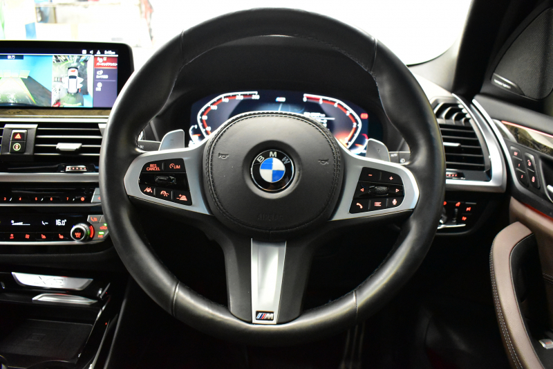 BMW X3 Xﾄﾞﾗｲﾌﾞ20d Mｽﾎﾟｰﾂ ｾﾚｸﾄ&ﾊｲﾗｲﾝP ﾊﾟﾉﾗﾏｻﾝR 型式変更後ﾓﾃﾞﾙ(UZ20) harman/kardon ﾗｲﾌﾞｺｯｸﾋﾟｯﾄ  20AW LEDﾍｯﾄﾞﾗｲﾄ ACC HUD 前席ﾍﾞﾝﾁﾚｰｼｮﾝ&全席ﾋｰﾀｰ付ﾓｶﾚｻﾞｰ LCW ﾀｯﾁﾊﾟﾈﾙﾅﾋﾞ  電動Rｹﾞｰﾄ ﾜｲﾔﾚｽ充電  2年保証