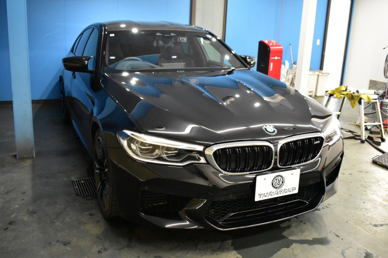 BMW Mシリーズ M5 V8ﾂｲﾝﾀｰﾎﾞ600馬力 MxDrive Bowers&Wilkins ｺﾝﾌｫｰﾄ&MﾄﾞﾗｲﾊﾞｰｽﾞP 全席ﾋｰﾀｰ&前席ﾍﾞﾝﾁﾚｰｼｮﾝ&ﾏｯｻｰｼﾞ付黒ﾒﾘﾉ革 ｽﾃｱﾘﾝｸﾞﾋｰﾀｰ ｱﾝﾋﾞｴﾝﾄｴｱP  追従ACC LCW LEDﾍｯﾄﾞﾗｲﾄ HUD 液晶ﾒｰﾀｰ 3Dﾋﾞｭｰ 20AW ｿﾌﾄｸﾛｰｽﾞﾄﾞｱ 2年保証