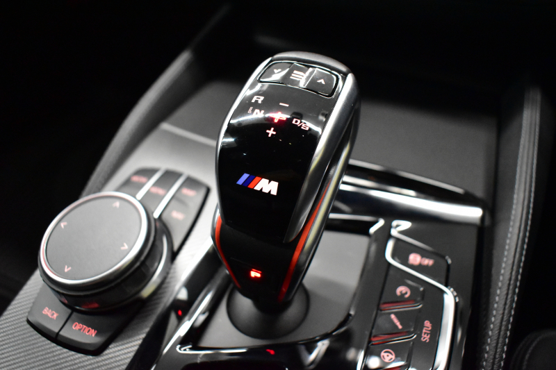 BMW Mシリーズ M5 V8ﾂｲﾝﾀｰﾎﾞ600馬力 MxDrive Bowers&Wilkins ｺﾝﾌｫｰﾄ&MﾄﾞﾗｲﾊﾞｰｽﾞP 全席ﾋｰﾀｰ&前席ﾍﾞﾝﾁﾚｰｼｮﾝ&ﾏｯｻｰｼﾞ付黒ﾒﾘﾉ革 ｽﾃｱﾘﾝｸﾞﾋｰﾀｰ ｱﾝﾋﾞｴﾝﾄｴｱP  追従ACC LCW LEDﾍｯﾄﾞﾗｲﾄ HUD 液晶ﾒｰﾀｰ 3Dﾋﾞｭｰ 20AW ｿﾌﾄｸﾛｰｽﾞﾄﾞｱ 2年保証
