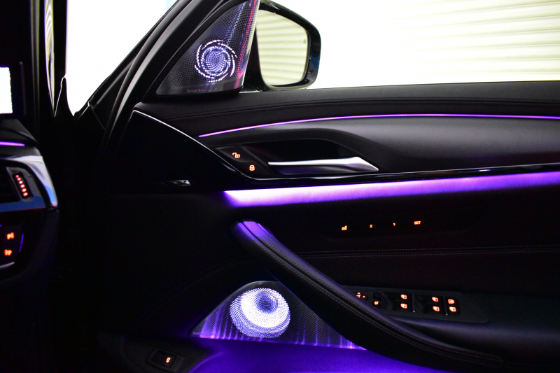 BMW Mシリーズ M5 V8ﾂｲﾝﾀｰﾎﾞ600馬力 MxDrive Bowers&Wilkins ｺﾝﾌｫｰﾄ&MﾄﾞﾗｲﾊﾞｰｽﾞP 全席ﾋｰﾀｰ&前席ﾍﾞﾝﾁﾚｰｼｮﾝ&ﾏｯｻｰｼﾞ付黒ﾒﾘﾉ革 ｽﾃｱﾘﾝｸﾞﾋｰﾀｰ ｱﾝﾋﾞｴﾝﾄｴｱP  追従ACC LCW LEDﾍｯﾄﾞﾗｲﾄ HUD 液晶ﾒｰﾀｰ 3Dﾋﾞｭｰ 20AW ｿﾌﾄｸﾛｰｽﾞﾄﾞｱ 2年保証