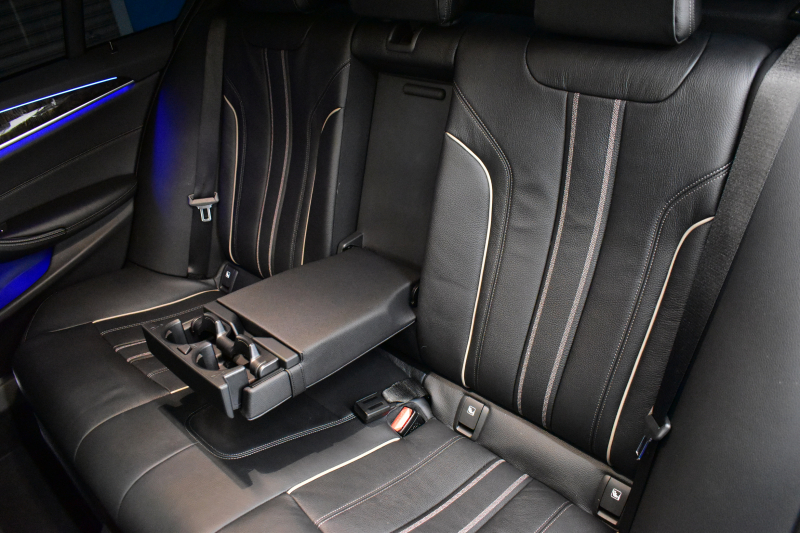 BMW 5シリーズ 530i Mｽﾎﾟｰﾂ ｻﾝﾙｰﾌ ﾊｲﾗｲﾝP 高出力ﾓﾃﾞﾙ 全席ﾋｰﾀｰ付黒革 LEDﾍｯﾄﾞﾗｲﾄ 追従ACC  Mｽﾎﾟｰﾂﾌﾞﾚｰｷ 19AW 液晶ﾒｰﾀｰ 車線変更警告 ﾀｯﾁﾊﾟﾈﾙ対応iﾄﾞﾗｲﾌﾞﾅﾋﾞﾌﾙｾｸﾞ全周囲ｶﾒﾗ Pｱｼｽﾄ 電動ﾄﾗﾝｸ 2年保証