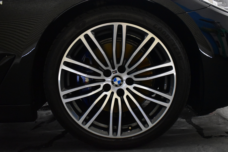 BMW 5シリーズ 530i Mｽﾎﾟｰﾂ ｻﾝﾙｰﾌ ﾊｲﾗｲﾝP 高出力ﾓﾃﾞﾙ 全席ﾋｰﾀｰ付黒革 LEDﾍｯﾄﾞﾗｲﾄ 追従ACC  Mｽﾎﾟｰﾂﾌﾞﾚｰｷ 19AW 液晶ﾒｰﾀｰ 車線変更警告 ﾀｯﾁﾊﾟﾈﾙ対応iﾄﾞﾗｲﾌﾞﾅﾋﾞﾌﾙｾｸﾞ全周囲ｶﾒﾗ Pｱｼｽﾄ 電動ﾄﾗﾝｸ 2年保証