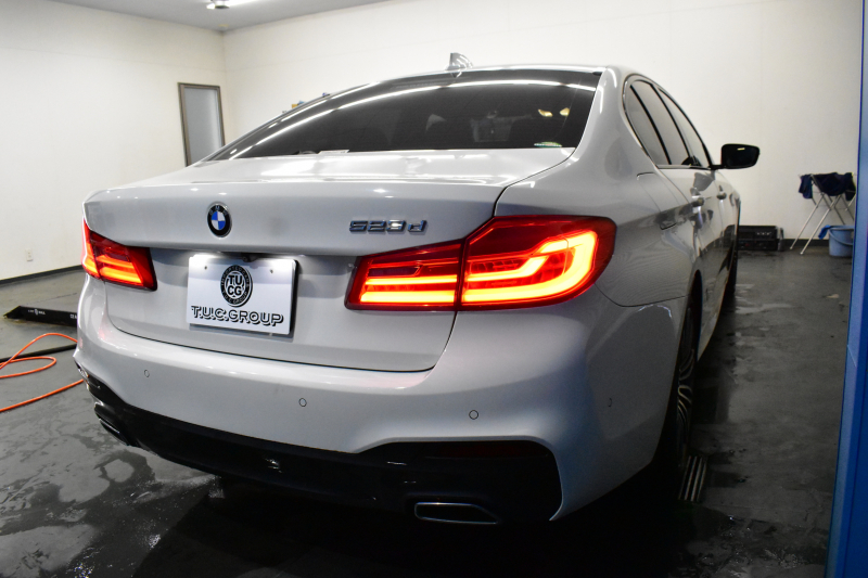 BMW 5シリーズ 523d Mｽﾎﾟｰﾂ ﾊｲﾗｲﾝP 全席ﾋｰﾀｰ付黒革 HUD LEDﾍｯﾄﾞﾗｲﾄ 追従ACC ｿﾌﾄｸﾛｰｽﾞﾄﾞｱ 液晶ﾒｰﾀｰ ｼﾞｪｽﾁｬ-C付ﾀｯﾁﾊﾟﾈﾙ対応iﾄﾞﾗｲﾌﾞHDDﾅﾋﾞﾌﾙｾｸﾞ 全周囲ｶﾒﾗ3Dﾋﾞｭｰ 車線変更&逸脱警告 衝突軽減ﾌﾞﾚｰｷ 電動ﾄﾗﾝｸ 2年保証