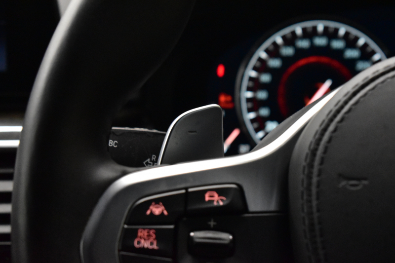 BMW 5シリーズ 523d Mｽﾎﾟｰﾂ ﾊｲﾗｲﾝP 全席ﾋｰﾀｰ付黒革 HUD LEDﾍｯﾄﾞﾗｲﾄ 追従ACC ｿﾌﾄｸﾛｰｽﾞﾄﾞｱ 液晶ﾒｰﾀｰ ｼﾞｪｽﾁｬ-C付ﾀｯﾁﾊﾟﾈﾙ対応iﾄﾞﾗｲﾌﾞHDDﾅﾋﾞﾌﾙｾｸﾞ 全周囲ｶﾒﾗ3Dﾋﾞｭｰ 車線変更&逸脱警告 衝突軽減ﾌﾞﾚｰｷ 電動ﾄﾗﾝｸ 2年保証