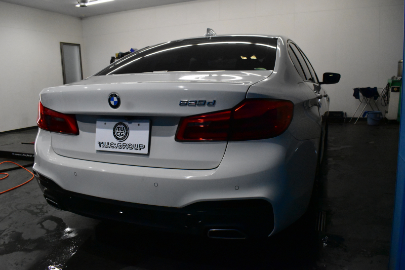 BMW 5シリーズ 523d Mｽﾎﾟｰﾂ ﾊｲﾗｲﾝP 全席ﾋｰﾀｰ付黒革 HUD LEDﾍｯﾄﾞﾗｲﾄ 追従ACC ｿﾌﾄｸﾛｰｽﾞﾄﾞｱ 液晶ﾒｰﾀｰ ｼﾞｪｽﾁｬ-C付ﾀｯﾁﾊﾟﾈﾙ対応iﾄﾞﾗｲﾌﾞHDDﾅﾋﾞﾌﾙｾｸﾞ 全周囲ｶﾒﾗ3Dﾋﾞｭｰ 車線変更&逸脱警告 衝突軽減ﾌﾞﾚｰｷ 電動ﾄﾗﾝｸ 2年保証