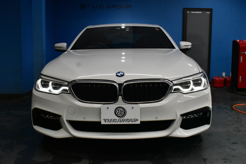 BMW 5シリーズ 523d Mｽﾎﾟｰﾂ ﾊｲﾗｲﾝP 全席ﾋｰﾀｰ付黒革 HUD LEDﾍｯﾄﾞﾗｲﾄ 追従ACC ｿﾌﾄｸﾛｰｽﾞﾄﾞｱ 液晶ﾒｰﾀｰ ｼﾞｪｽﾁｬ-C付ﾀｯﾁﾊﾟﾈﾙ対応iﾄﾞﾗｲﾌﾞHDDﾅﾋﾞﾌﾙｾｸﾞ 全周囲ｶﾒﾗ3Dﾋﾞｭｰ 車線変更&逸脱警告 衝突軽減ﾌﾞﾚｰｷ 電動ﾄﾗﾝｸ 2年保証