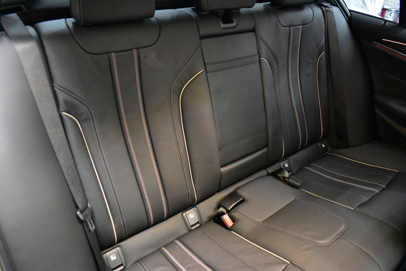 BMW 5シリーズ 530i Mｽﾎﾟｰﾂ ｲﾉﾍﾞｰｼｮﾝ＆ﾊｲﾗｲﾝP 高出力ﾓﾃﾞﾙ  型式変更後(JR20) 全席ﾋｰﾀｰ付黒革 LEDﾍｯﾄﾞﾗｲﾄ 追従ACC  HUD Mｽﾎﾟｰﾂﾌﾞﾚｰｷ 19AW 全面液晶ﾒｰﾀｰ LCW ｼﾞｪｽﾁｬｰC付ﾀｯﾁﾊﾟﾈﾙ対応iﾄﾞﾗｲﾌﾞﾅﾋﾞﾌﾙｾｸﾞ全周囲ｶﾒﾗ Pｱｼｽﾄ ﾜｲﾔﾚｽ充電 電動ﾄﾗﾝｸ 2年保証