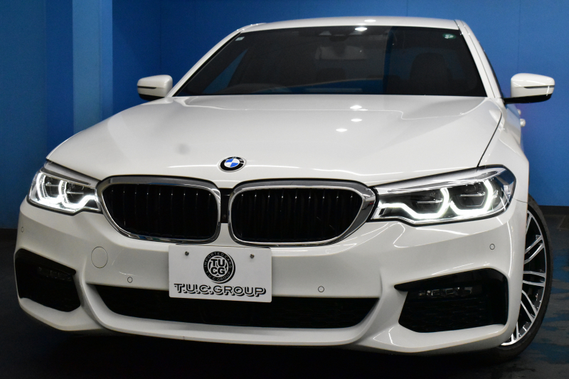 BMW 5シリーズ 530i Mｽﾎﾟｰﾂ ｲﾉﾍﾞｰｼｮﾝ＆ﾊｲﾗｲﾝP 高出力ﾓﾃﾞﾙ  型式変更後(JR20) 全席ﾋｰﾀｰ付黒革 LEDﾍｯﾄﾞﾗｲﾄ 追従ACC  HUD Mｽﾎﾟｰﾂﾌﾞﾚｰｷ 19AW 全面液晶ﾒｰﾀｰ LCW ｼﾞｪｽﾁｬｰC付ﾀｯﾁﾊﾟﾈﾙ対応iﾄﾞﾗｲﾌﾞﾅﾋﾞﾌﾙｾｸﾞ全周囲ｶﾒﾗ Pｱｼｽﾄ ﾜｲﾔﾚｽ充電 電動ﾄﾗﾝｸ 2年保証