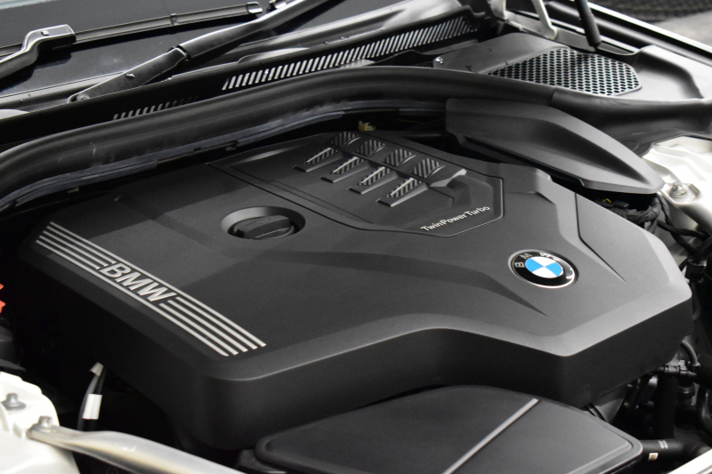 BMW 5シリーズ 530i Mｽﾎﾟｰﾂ ｲﾉﾍﾞｰｼｮﾝ＆ﾊｲﾗｲﾝP 高出力ﾓﾃﾞﾙ  型式変更後(JR20) 全席ﾋｰﾀｰ付黒革 LEDﾍｯﾄﾞﾗｲﾄ 追従ACC  HUD Mｽﾎﾟｰﾂﾌﾞﾚｰｷ 19AW 全面液晶ﾒｰﾀｰ LCW ｼﾞｪｽﾁｬｰC付ﾀｯﾁﾊﾟﾈﾙ対応iﾄﾞﾗｲﾌﾞﾅﾋﾞﾌﾙｾｸﾞ全周囲ｶﾒﾗ Pｱｼｽﾄ ﾜｲﾔﾚｽ充電 電動ﾄﾗﾝｸ 2年保証