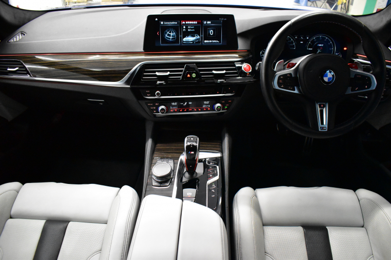 BMW Mシリーズ M5 V8ﾂｲﾝﾀｰﾎﾞ600馬力 MxDrive 令和8年5月ﾘﾁｳﾑｲｵﾝﾊﾞｯﾃﾘｰ交換済 ｺﾝﾌｫｰﾄP 全席ﾋｰﾀｰ&前席ﾍﾞﾝﾁﾚｰｼｮﾝ&ﾏｯｻｰｼﾞ付ｼﾙﾊﾞｰｽﾄｰﾝﾒﾘﾉ革 ｽﾃｱﾘﾝｸﾞﾋｰﾀｰ ｱﾝﾋﾞｴﾝﾄｴｱP  追従ACC LCW LED HUD 液晶ﾒｰﾀｰ 3Dﾋﾞｭｰ 20AW ｿﾌﾄｸﾛｰｽﾞﾄﾞｱ 2年保証