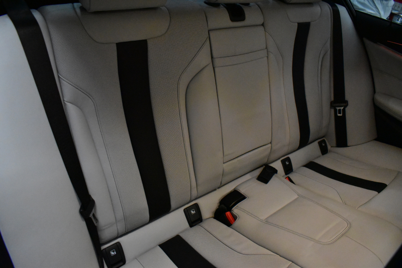 BMW Mシリーズ M5 V8ﾂｲﾝﾀｰﾎﾞ600馬力 MxDrive 令和8年5月ﾘﾁｳﾑｲｵﾝﾊﾞｯﾃﾘｰ交換済 ｺﾝﾌｫｰﾄP 全席ﾋｰﾀｰ&前席ﾍﾞﾝﾁﾚｰｼｮﾝ&ﾏｯｻｰｼﾞ付ｼﾙﾊﾞｰｽﾄｰﾝﾒﾘﾉ革 ｽﾃｱﾘﾝｸﾞﾋｰﾀｰ ｱﾝﾋﾞｴﾝﾄｴｱP  追従ACC LCW LED HUD 液晶ﾒｰﾀｰ 3Dﾋﾞｭｰ 20AW ｿﾌﾄｸﾛｰｽﾞﾄﾞｱ 2年保証