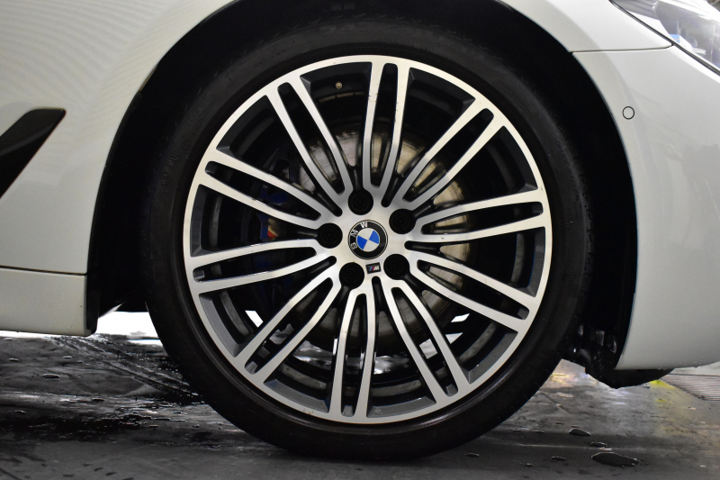 BMW 5シリーズ 530i Mｽﾎﾟｰﾂ ﾊｲﾗｲﾝP 高出力ﾓﾃﾞﾙ 1ｵｰﾅｰ 全席ﾋｰﾀｰ付黒革 LEDﾍｯﾄﾞﾗｲﾄ 追従ACC  Mｽﾎﾟｰﾂﾌﾞﾚｰｷ 19AW 液晶ﾒｰﾀｰ 車線変更警告 ﾀｯﾁﾊﾟﾈﾙ対応iﾄﾞﾗｲﾌﾞﾅﾋﾞﾌﾙｾｸﾞ全周囲ｶﾒﾗ Pｱｼｽﾄ 電動ﾄﾗﾝｸ 2年保証