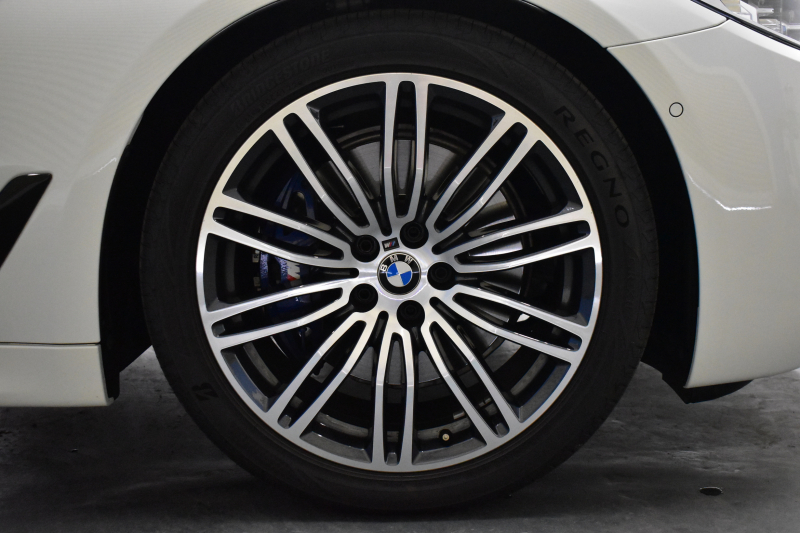 BMW 5シリーズ 530i Mｽﾎﾟｰﾂ ﾊｲﾗｲﾝP 高出力ﾓﾃﾞﾙ 全席ﾋｰﾀｰ付黒革 ｱﾀﾞﾌﾟﾃｨﾌﾞLEDﾍｯﾄﾞﾗｲﾄ 追従ACC Mｽﾎﾟｰﾂﾌﾞﾚｰｷ 19AW 液晶ﾒｰﾀｰ 車線変更警告 ﾀｯﾁﾊﾟﾈﾙ対応iﾄﾞﾗｲﾌﾞﾅﾋﾞﾌﾙｾｸﾞ全周囲ｶﾒﾗ Pｱｼｽﾄ 電動ﾄﾗﾝｸ 2年保証