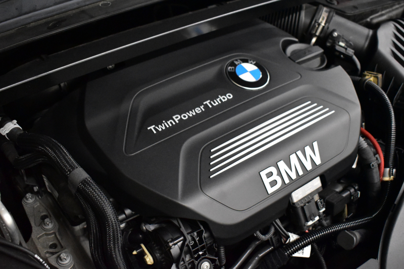 BMW X1 Xﾄﾞﾗｲﾌﾞ18d xﾗｲﾝ 中期ﾓﾃﾞﾙ 4WD ﾋｰﾀｰ付黒革 ｱﾄﾞﾊﾞﾝｽﾄﾞｱｸﾃｨﾌﾞｾｰﾌﾃｨ&ｺﾝﾌｫｰﾄ&ﾊｲﾗｲﾝP 追従ACC HUD 18AW NEWﾃﾞｻﾞｲﾝﾒｰﾀｰ LEDﾍｯﾄﾞﾗｲﾄ ﾀｯﾁﾊﾟﾈﾙHDDﾅﾋﾞBｶﾒﾗ 前後PDC  衝突軽減B 車線逸脱&歩行者警告 電動Rｹﾞｰﾄ ｽﾏｰﾄｷｰ 2年保証