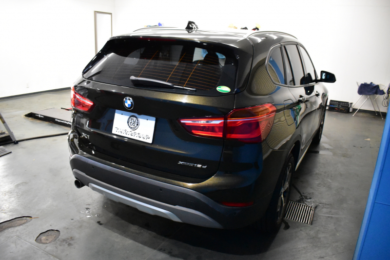 BMW X1 Xﾄﾞﾗｲﾌﾞ18d xﾗｲﾝ 中期ﾓﾃﾞﾙ 4WD ﾋｰﾀｰ付黒革 ｱﾄﾞﾊﾞﾝｽﾄﾞｱｸﾃｨﾌﾞｾｰﾌﾃｨ&ｺﾝﾌｫｰﾄ&ﾊｲﾗｲﾝP 追従ACC HUD 18AW NEWﾃﾞｻﾞｲﾝﾒｰﾀｰ LEDﾍｯﾄﾞﾗｲﾄ ﾀｯﾁﾊﾟﾈﾙHDDﾅﾋﾞBｶﾒﾗ 前後PDC  衝突軽減B 車線逸脱&歩行者警告 電動Rｹﾞｰﾄ ｽﾏｰﾄｷｰ 2年保証
