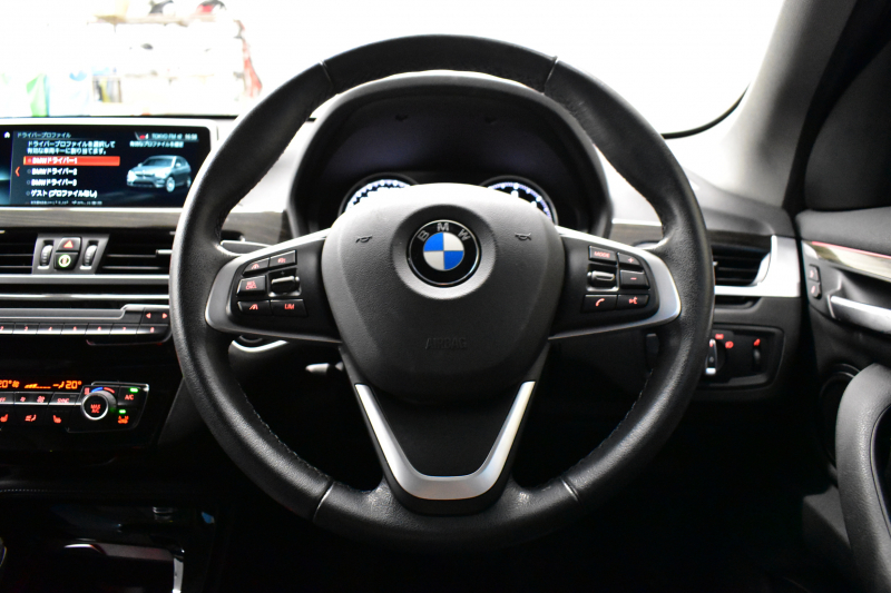 BMW X1 Xﾄﾞﾗｲﾌﾞ18d xﾗｲﾝ 中期ﾓﾃﾞﾙ 4WD ﾋｰﾀｰ付黒革 ｱﾄﾞﾊﾞﾝｽﾄﾞｱｸﾃｨﾌﾞｾｰﾌﾃｨ&ｺﾝﾌｫｰﾄ&ﾊｲﾗｲﾝP 追従ACC HUD 18AW NEWﾃﾞｻﾞｲﾝﾒｰﾀｰ LEDﾍｯﾄﾞﾗｲﾄ ﾀｯﾁﾊﾟﾈﾙHDDﾅﾋﾞBｶﾒﾗ 前後PDC  衝突軽減B 車線逸脱&歩行者警告 電動Rｹﾞｰﾄ ｽﾏｰﾄｷｰ 2年保証
