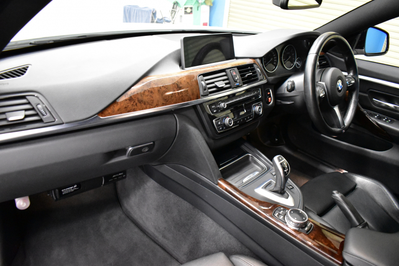 BMW 4シリーズ 435i ｸﾞﾗﾝｸｰﾍﾟ Mｽﾎﾟｰﾂ ｱﾄﾞﾊﾞﾝｽﾄﾞｱｸﾃｨﾌﾞｾｰﾌﾃｨｰP 追従ACC HUD ｱﾀﾞﾌﾟﾃｨﾌﾞLEDﾍｯﾄﾞﾗｲﾄ ﾋｰﾀｰ付黒革 19AW ｳｯﾄﾞｲﾝﾃﾘｱ ﾀｯﾁﾊﾟｯﾄﾞ式iﾄﾞﾗｲﾌﾞﾅﾋﾞ 車線逸脱&歩行者警告 衝突軽減B ﾌﾙｾｸﾞ 電動Rｹﾞｰﾄ  Bｶﾒﾗ 2年保証