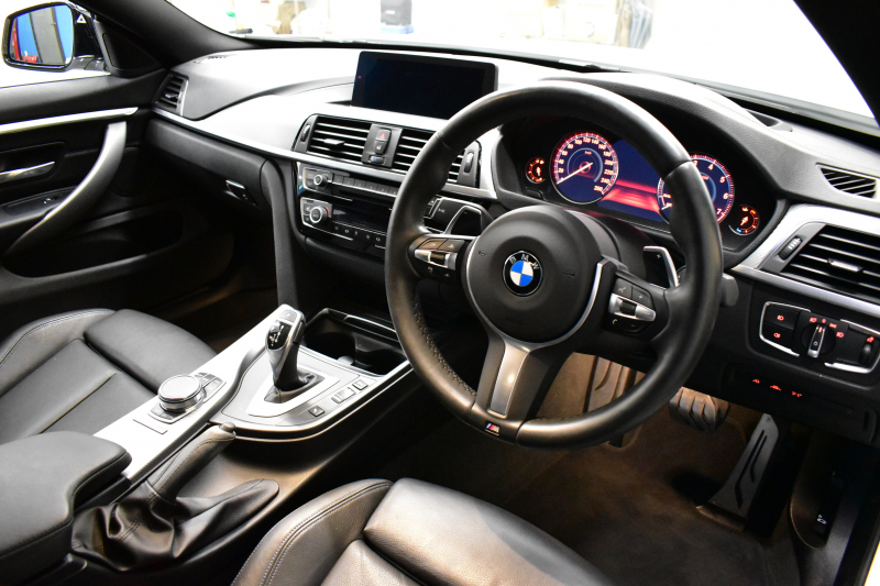 BMW 4シリーズ 420i ｸﾞﾗﾝｸｰﾍﾟ ｲﾝｽﾀｲﾙｽﾎﾟｰﾂ LCI後期 限定車 1ｵｰﾅｰ 追従ACC ﾍｷｻｺﾞﾅﾙLEDﾍｯﾄﾞﾗｲﾄ&ﾃｰﾙ HUD ﾋｰﾀｰ付黒革 可変Mｻｽ Mﾌﾞﾚｰｷ 19AW 液晶ﾒｰﾀｰ ﾀｯﾁﾊﾟﾈﾙ式iﾄﾞﾗｲﾌﾞHDDﾅﾋﾞ ﾌﾙｾｸﾞ 車線変更&逸脱&歩行者警告 衝突軽減B 電動Rｹﾞｰﾄ 2年保証