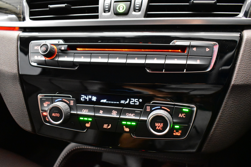 BMW X1 Xﾄﾞﾗｲﾌﾞ18d xﾗｲﾝ 中期ﾓﾃﾞﾙ 4WD ﾋｰﾀｰ付茶革 ｱﾄﾞﾊﾞﾝｽﾄﾞｱｸﾃｨﾌﾞｾｰﾌﾃｨ&ｺﾝﾌｫｰﾄ&ﾊｲﾗｲﾝP 追従ACC HUD 19AW NEWﾃﾞｻﾞｲﾝﾒｰﾀｰ LEDﾍｯﾄﾞﾗｲﾄ ﾀｯﾁﾊﾟﾈﾙHDDﾅﾋﾞBｶﾒﾗ 前後PDC  衝突軽減B 車線逸脱&歩行者警告 電動Rｹﾞｰﾄ ｽﾏｰﾄｷｰ 2年保証