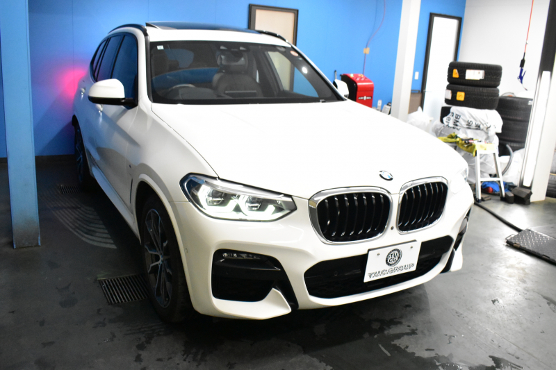 BMW X3 Xﾄﾞﾗｲﾌﾞ20d Mｽﾎﾟｰﾂ ｾﾚｸﾄ&ﾊｲﾗｲﾝP ﾊﾟﾉﾗﾏｻﾝR 型式変更後ﾓﾃﾞﾙ(UZ20) 社外ﾌﾙｾｸﾞ&後席ﾓﾆﾀｰ harman/kardon  前席ﾍﾞﾝﾁﾚｰｼｮﾝ&全席ﾋｰﾀｰ付茶革 ﾗｲﾌﾞｺｯｸﾋﾟｯﾄ  20AW LEDﾍｯﾄﾞﾗｲﾄ ACC HUD LCW ﾀｯﾁﾊﾟﾈﾙﾅﾋﾞ  電動Rｹﾞｰﾄ ﾜｲﾔﾚｽ充電  2年保証