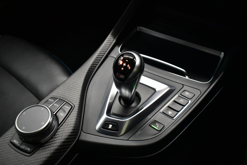 BMW Mシリーズ M2 ｺﾝﾍﾟﾃｨｼｮﾝ MDCT 7速DCT LCI後期  ﾊｰﾏﾝｶｰﾄﾞﾝ 専用410馬力ｴﾝｼﾞﾝ LEDﾍｯﾄﾞﾗｲﾄ&ﾃｰﾙ ﾋｰﾀｰ付黒革 ｶｰﾎﾞﾝﾘﾔﾃﾞｨﾌｭｰｻﾞｰ ﾀｯﾁﾊﾟﾈﾙHDDﾅﾋﾞBｶﾒﾗ 19AW 衝突軽減ﾌﾞﾚｰｷ 車線逸脱＆歩行者警告  Mｼｰﾄﾍﾞﾙﾄ 2年保証