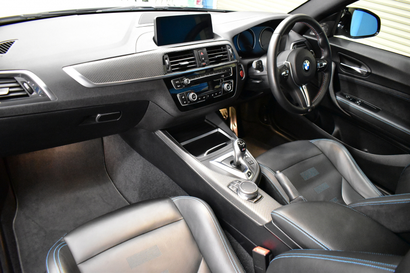 BMW Mシリーズ M2 ｺﾝﾍﾟﾃｨｼｮﾝ MDCT 7速DCT LCI後期  ﾊｰﾏﾝｶｰﾄﾞﾝ 専用410馬力ｴﾝｼﾞﾝ LEDﾍｯﾄﾞﾗｲﾄ&ﾃｰﾙ ﾋｰﾀｰ付黒革 ｶｰﾎﾞﾝﾘﾔﾃﾞｨﾌｭｰｻﾞｰ ﾀｯﾁﾊﾟﾈﾙHDDﾅﾋﾞBｶﾒﾗ 19AW 衝突軽減ﾌﾞﾚｰｷ 車線逸脱＆歩行者警告  Mｼｰﾄﾍﾞﾙﾄ 2年保証