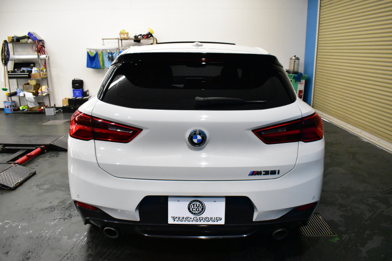 BMW X2 M35i 4WD ｾﾚｸﾄ&ｱﾄﾞﾊﾞﾝｽﾄﾞｱｸﾃｨﾌﾞｾｰﾌﾃｨ-&ｺﾝﾌｫｰﾄP ﾊﾟﾉﾗﾏｻﾝﾙｰﾌ ﾋｰﾀｰ付電動黒革 3DﾃﾞｻﾞｲﾝFﾘｯﾌﾟ 20AW LEDﾍｯﾄﾞﾗｲﾄ 追従ACC HUD ﾀｯﾁﾊﾟﾈﾙﾅﾋﾞBｶﾒﾗ ｶｰﾎﾞﾝ調ﾄﾗﾝｸ&ﾘｱｽﾎﾟｲﾗｰ 衝突軽減B 車線逸脱&歩行者警告 電動Rｹﾞｰﾄ 2年保証