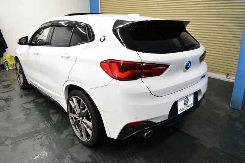BMW X2 M35i 4WD ｾﾚｸﾄ&ｱﾄﾞﾊﾞﾝｽﾄﾞｱｸﾃｨﾌﾞｾｰﾌﾃｨ-&ｺﾝﾌｫｰﾄP ﾊﾟﾉﾗﾏｻﾝﾙｰﾌ ﾋｰﾀｰ付電動黒革 3DﾃﾞｻﾞｲﾝFﾘｯﾌﾟ 20AW LEDﾍｯﾄﾞﾗｲﾄ 追従ACC HUD ﾀｯﾁﾊﾟﾈﾙﾅﾋﾞBｶﾒﾗ ｶｰﾎﾞﾝ調ﾄﾗﾝｸ&ﾘｱｽﾎﾟｲﾗｰ 衝突軽減B 車線逸脱&歩行者警告 電動Rｹﾞｰﾄ 2年保証