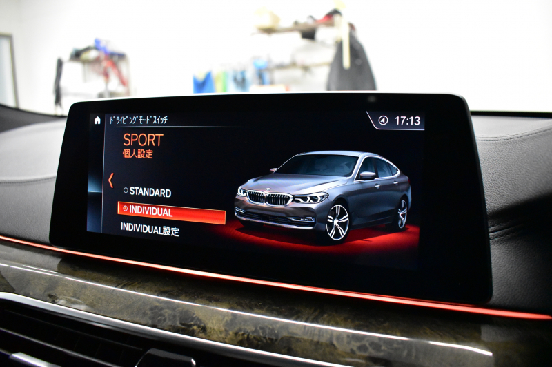 BMW 6シリーズ 630iｸﾞﾗﾝﾂｰﾘｽﾓ Mｽﾎﾟｰﾂ ﾊﾟﾉﾗﾏｻﾝR ｲﾉﾍﾞｰｼｮﾝ&ｺﾝﾌｫｰﾄP 前席ﾏｯｻｰｼﾞ&ﾍﾞﾝﾁ&全席ﾋｰﾀｰ付黒革 ﾊｰﾏﾝｶｰﾄﾞﾝ 4ｿﾞｰﾝAC LEDﾍｯﾄﾞﾗｲﾄ 追従ACC HUD ｿﾌﾄｸﾛｰｽﾞﾄﾞｱ 衝突軽減B 車線変更&逸脱&歩行者警告 全周囲ｶﾒﾗ3Dﾋﾞｭｰ 電動Rｹﾞｰﾄ 2年保証