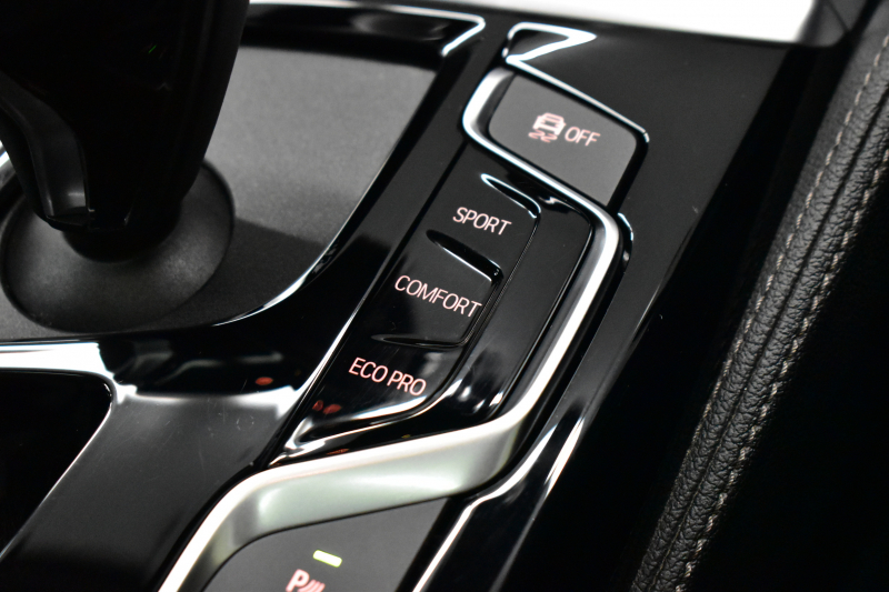 BMW 6シリーズ 630iｸﾞﾗﾝﾂｰﾘｽﾓ Mｽﾎﾟｰﾂ ﾊﾟﾉﾗﾏｻﾝR ｲﾉﾍﾞｰｼｮﾝ&ｺﾝﾌｫｰﾄP 前席ﾏｯｻｰｼﾞ&ﾍﾞﾝﾁ&全席ﾋｰﾀｰ付黒革 ﾊｰﾏﾝｶｰﾄﾞﾝ 4ｿﾞｰﾝAC LEDﾍｯﾄﾞﾗｲﾄ 追従ACC HUD ｿﾌﾄｸﾛｰｽﾞﾄﾞｱ 衝突軽減B 車線変更&逸脱&歩行者警告 全周囲ｶﾒﾗ3Dﾋﾞｭｰ 電動Rｹﾞｰﾄ 2年保証