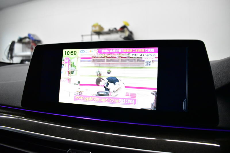 BMW 5シリーズ 523d Mｽﾎﾟｰﾂ ﾃﾞﾋﾞｭｰ&ﾊｲﾗｲﾝP 全席ﾋｰﾀｰ付黒革 HUD LEDﾍｯﾄﾞﾗｲﾄ 追従ACC ｿﾌﾄｸﾛｰｽﾞﾄﾞｱ 液晶ﾒｰﾀｰ ｼﾞｪｽﾁｬ-C付ﾀｯﾁﾊﾟﾈﾙ対応iﾄﾞﾗｲﾌﾞHDDﾅﾋﾞﾌﾙｾｸﾞ 全周囲ｶﾒﾗ3Dﾋﾞｭｰ 車線変更&逸脱警告 衝突軽減ﾌﾞﾚｰｷ 電動ﾄﾗﾝｸ 2年保証