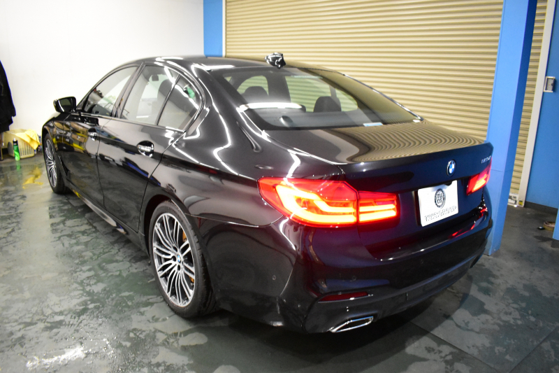 BMW 5シリーズ 523d Mｽﾎﾟｰﾂ ﾃﾞﾋﾞｭｰ&ﾊｲﾗｲﾝP 全席ﾋｰﾀｰ付黒革 HUD LEDﾍｯﾄﾞﾗｲﾄ 追従ACC ｿﾌﾄｸﾛｰｽﾞﾄﾞｱ 液晶ﾒｰﾀｰ ｼﾞｪｽﾁｬ-C付ﾀｯﾁﾊﾟﾈﾙ対応iﾄﾞﾗｲﾌﾞHDDﾅﾋﾞﾌﾙｾｸﾞ 全周囲ｶﾒﾗ3Dﾋﾞｭｰ 車線変更&逸脱警告 衝突軽減ﾌﾞﾚｰｷ 電動ﾄﾗﾝｸ 2年保証