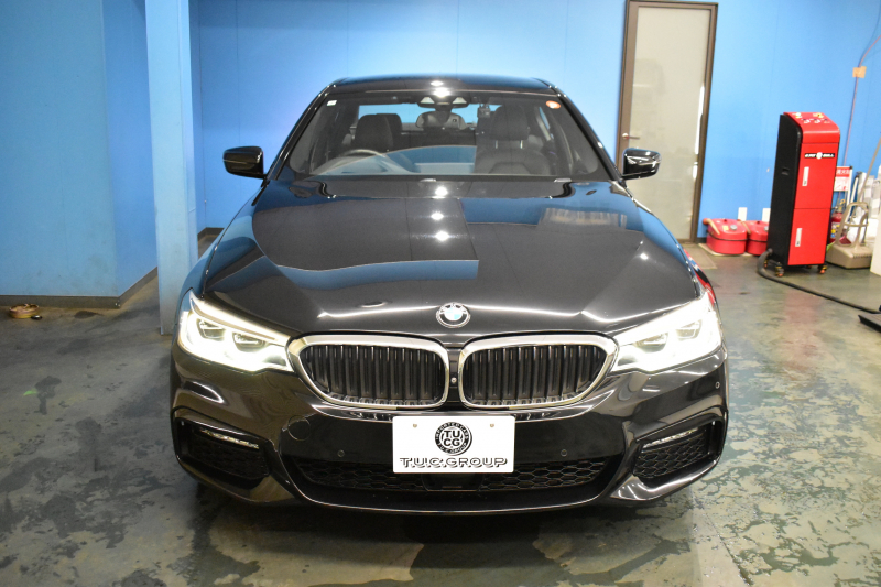 BMW 5シリーズ 523d Mｽﾎﾟｰﾂ ﾃﾞﾋﾞｭｰ&ﾊｲﾗｲﾝP 全席ﾋｰﾀｰ付黒革 HUD LEDﾍｯﾄﾞﾗｲﾄ 追従ACC ｿﾌﾄｸﾛｰｽﾞﾄﾞｱ 液晶ﾒｰﾀｰ ｼﾞｪｽﾁｬ-C付ﾀｯﾁﾊﾟﾈﾙ対応iﾄﾞﾗｲﾌﾞHDDﾅﾋﾞﾌﾙｾｸﾞ 全周囲ｶﾒﾗ3Dﾋﾞｭｰ 車線変更&逸脱警告 衝突軽減ﾌﾞﾚｰｷ 電動ﾄﾗﾝｸ 2年保証