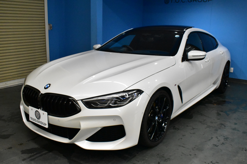 BMW 8シリーズ 840i ｸﾞﾗﾝｸｰﾍﾟ Mｽﾎﾟｰﾂ ﾊﾟﾉﾗﾏｶﾞﾗｽｻﾝR MﾃｸﾆｯｸｽﾎﾟｰﾂP 20AW Mｽﾎﾟｰﾂﾌﾞﾚｰｷ&ﾃﾞﾌ &ｼｰﾄﾍﾞﾙﾄ  ﾚｰｻﾞｰLED ACC HUD  全席ﾋｰﾀｰ付黒革 前席ﾍﾞﾝﾁﾚｰｼｮﾝ ﾊｰﾏﾝｶｰﾄﾞﾝ ﾋﾟｱﾉﾌﾞﾗｯｸｲﾝﾃﾘｱ ﾗｲﾌﾞｺｯｸﾋﾟｯﾄ ｼﾞｪｽﾁｬｰC対応 2年保証