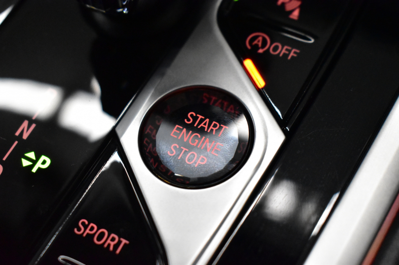BMW 8シリーズ 840i ｸﾞﾗﾝｸｰﾍﾟ Mｽﾎﾟｰﾂ ﾊﾟﾉﾗﾏｶﾞﾗｽｻﾝR MﾃｸﾆｯｸｽﾎﾟｰﾂP 20AW Mｽﾎﾟｰﾂﾌﾞﾚｰｷ&ﾃﾞﾌ &ｼｰﾄﾍﾞﾙﾄ  ﾚｰｻﾞｰLED ACC HUD  全席ﾋｰﾀｰ付黒革 前席ﾍﾞﾝﾁﾚｰｼｮﾝ ﾊｰﾏﾝｶｰﾄﾞﾝ ﾋﾟｱﾉﾌﾞﾗｯｸｲﾝﾃﾘｱ ﾗｲﾌﾞｺｯｸﾋﾟｯﾄ ｼﾞｪｽﾁｬｰC対応 2年保証