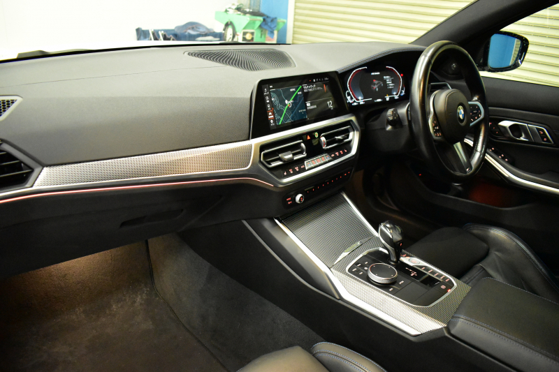 BMW 3シリーズ M340i Xﾄﾞﾗｲﾌﾞ 1ｵｰﾅｰ ﾋｰﾀｰ付黒革Mｽﾎﾟｰﾂｼｰﾄ MﾊﾟﾌｫｰﾏﾝｽFｽﾎﾟｲﾗｰ&ｻｲﾄﾞｽｶｰﾄ&ﾃﾞｨﾌｭｰｻﾞｰ&Rｽﾎﾟｲﾗｰ&ﾐﾗｰ  ACC HUD ﾚｰｻﾞｰLED 可変Mｻｽ 19AW Mｽﾎﾟｰﾂﾌﾞﾚｰｷ&ﾃﾞﾌ Pｱｼｽﾄ＋ ｼﾞｪｽﾁｬｰC 全周囲ｶﾒﾗ ﾊｰﾏﾝｶｰﾄﾞﾝ 電動ﾄﾗﾝｸ 2年保証