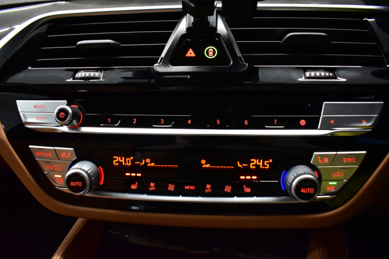BMW 5シリーズ 540i xdrive Mｽﾎﾟｰﾂ LCI後期 ｾﾚｸﾄP  ｻﾝﾙｰﾌ 全席ﾋｰﾀｰ付茶革 LEDﾍｯﾄﾞﾗｲﾄ 可変ｻｽﾍﾟﾝｼｮﾝ ﾗｲﾌﾞｺｸﾋﾟｯﾄ ACC HUD ﾊｰﾏﾝｶｰﾄﾞﾝ LCW ﾀｯﾁﾊﾟﾈﾙﾅﾋﾞ全周囲ｶﾒﾗ ﾌﾙｾｸﾞ 電動ﾄﾗﾝｸ Mｽﾎﾟｰﾂﾌﾞﾚｰｷ  19AW 2年保証