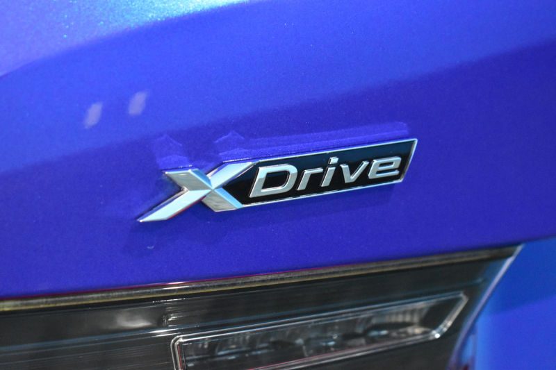 BMW 3シリーズ 320d Xﾄﾞﾗｲﾌﾞ Mｽﾎﾟｰﾂ 4WD ﾃﾞﾋﾞｭｰ&ｺﾝﾌｫｰﾄP Mﾊﾟﾌｫｰﾏﾝｽﾚｯﾄﾞｷｬﾘﾊﾟｰ 全周囲ｶﾒﾗ ﾋｰﾀｰ付黒革ｼｰﾄ 19AW 電動ﾄﾗﾝｸ ﾜｲﾔﾚｽ充電 追従ACC LEDﾍｯﾄﾞﾗｲﾄ HUD ﾗｲﾌﾞｺｯｸﾋﾟｯﾄ ｱｯﾌﾟﾙｶｰﾌﾟﾚｲ LCW 2年保証