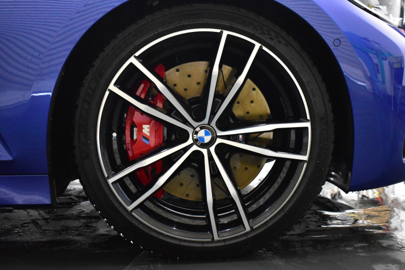 BMW 3シリーズ 320d Xﾄﾞﾗｲﾌﾞ Mｽﾎﾟｰﾂ 4WD ﾃﾞﾋﾞｭｰ&ｺﾝﾌｫｰﾄP Mﾊﾟﾌｫｰﾏﾝｽﾚｯﾄﾞｷｬﾘﾊﾟｰ 全周囲ｶﾒﾗ ﾋｰﾀｰ付黒革ｼｰﾄ 19AW 電動ﾄﾗﾝｸ ﾜｲﾔﾚｽ充電 追従ACC LEDﾍｯﾄﾞﾗｲﾄ HUD ﾗｲﾌﾞｺｯｸﾋﾟｯﾄ ｱｯﾌﾟﾙｶｰﾌﾟﾚｲ LCW 2年保証